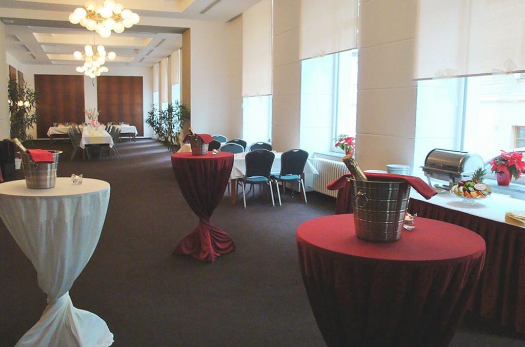 Hotel Slavia Brno Bagian luar foto