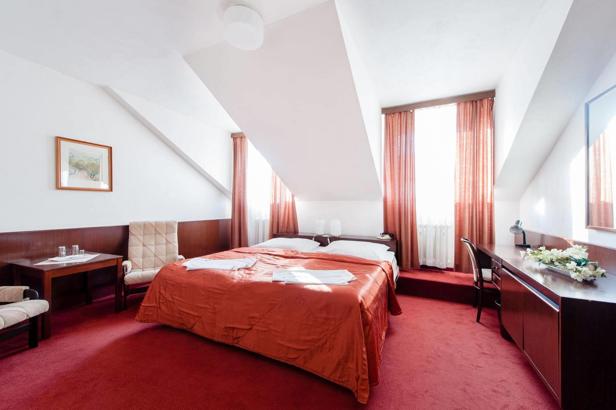Hotel Slavia Brno Bagian luar foto