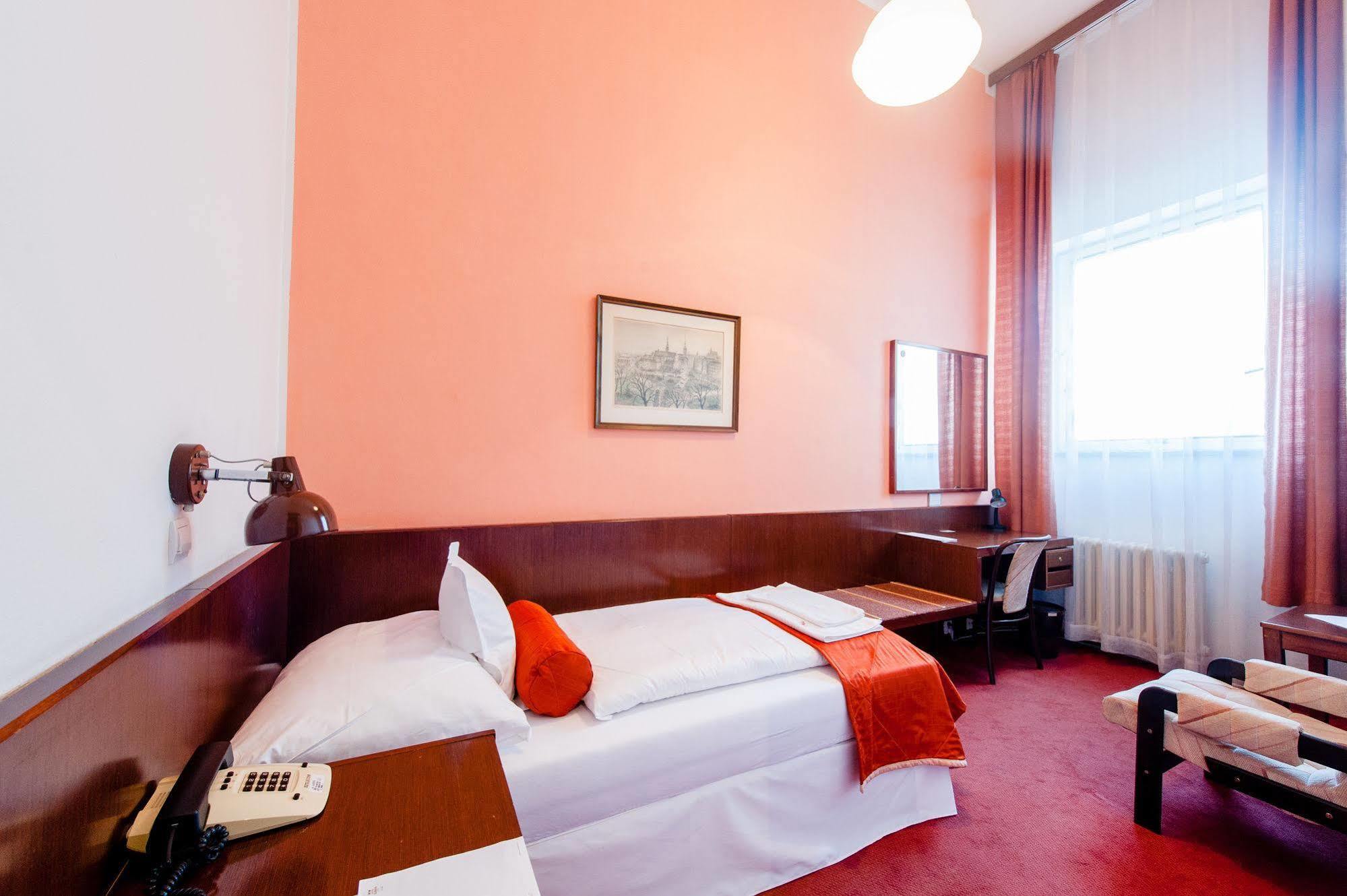 Hotel Slavia Brno Bagian luar foto