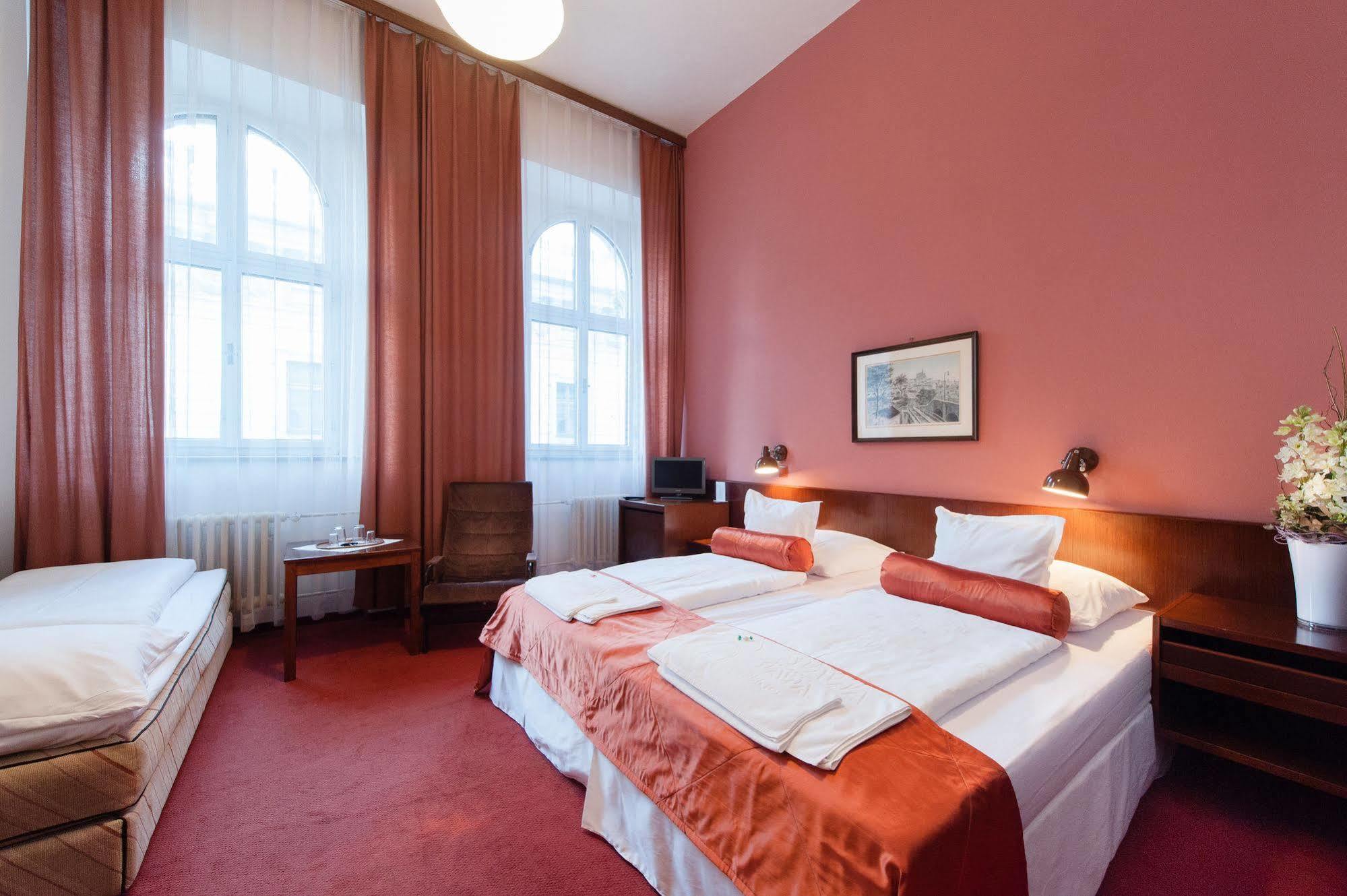 Hotel Slavia Brno Bagian luar foto