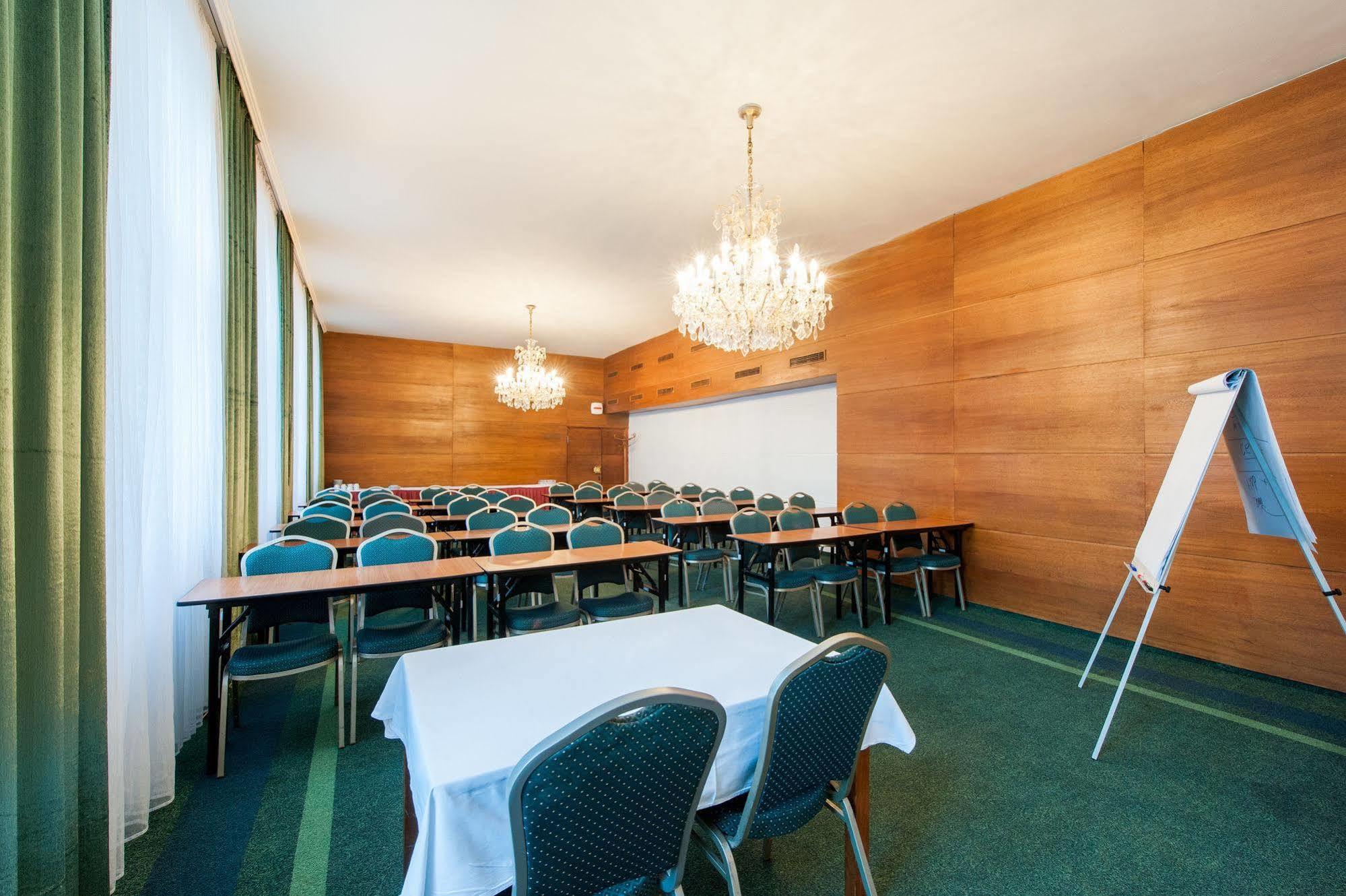 Hotel Slavia Brno Bagian luar foto
