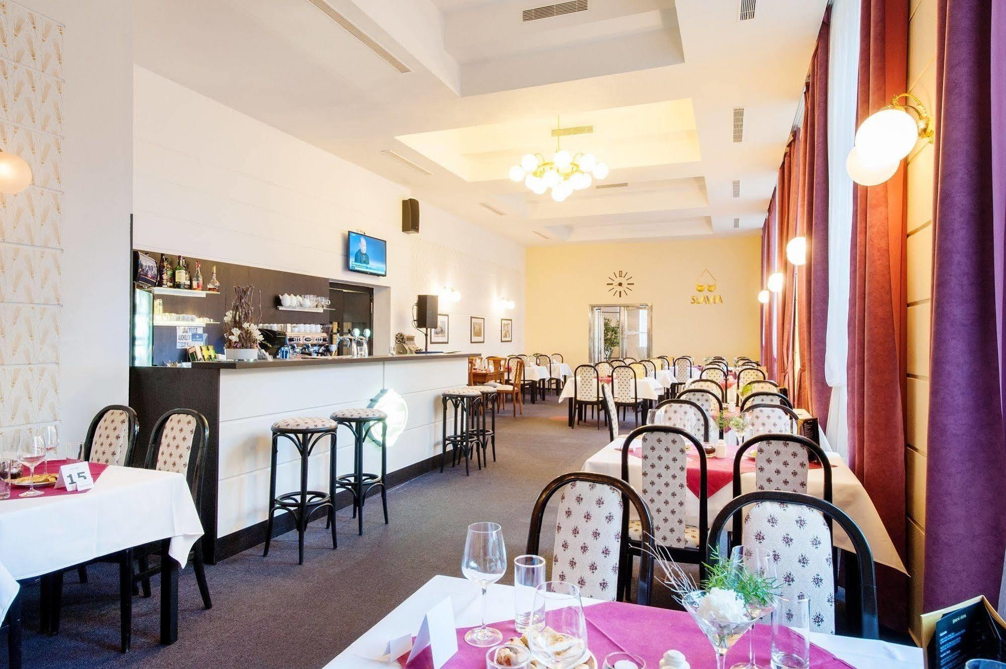 Hotel Slavia Brno Bagian luar foto